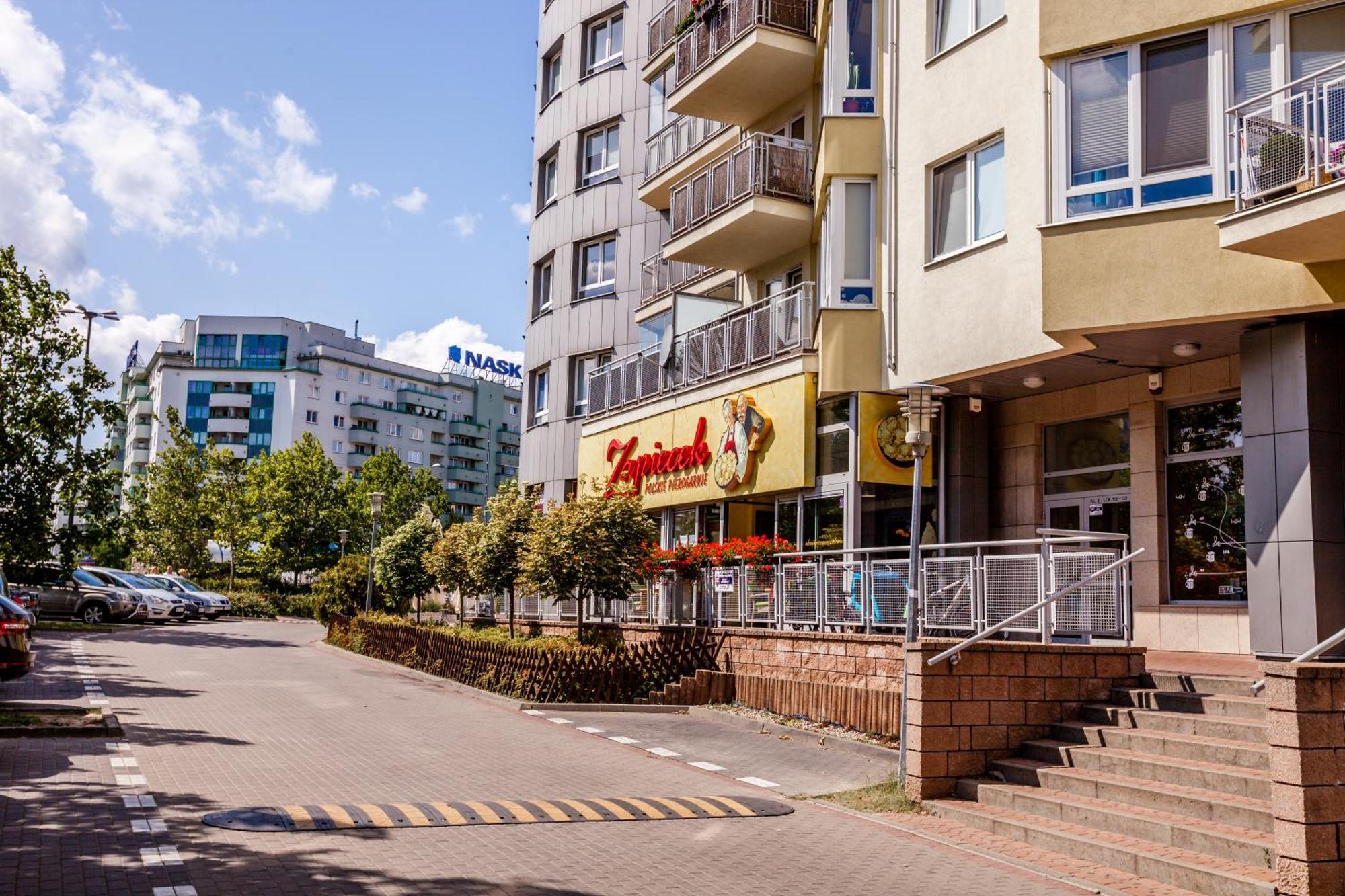 Green Kabaty Apartment 1 Варшава Екстериор снимка